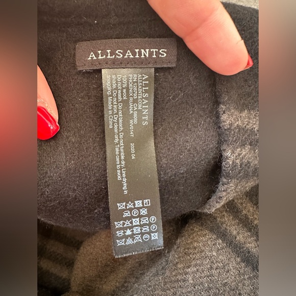 Allsaints Plaid Yarn Dye Phoenix Ruana 100% Wool Scarf Dark Olive Black AS Print - Picture 9 of 16